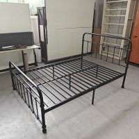 cama de metal