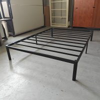 Base de cama de metal al por mayor