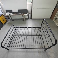 Pedido al por mayor de camas de metal personalizadas