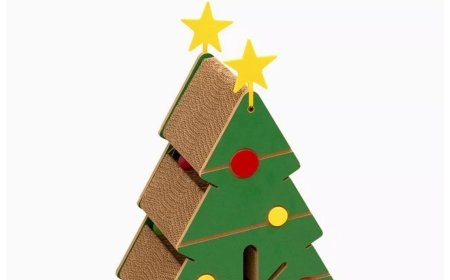 Christmas Tree Cat Scratching Board Becomes Pet Owners' New Favorite, Leading the Trend in Eco-Friendliness and Festive Spirit