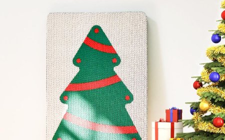 Christmas Tree Pattern Square Cat Scratcher – A Festive Treat for Your Feline Friend