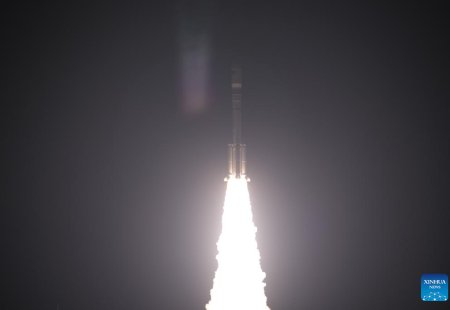 China launches low Earth orbit satellite group