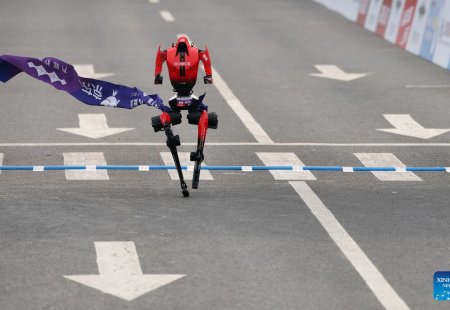 Humanoid robot surpasses human half-marathon world record in Beijing