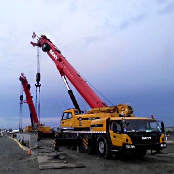 SAC2200S mobile truck crane