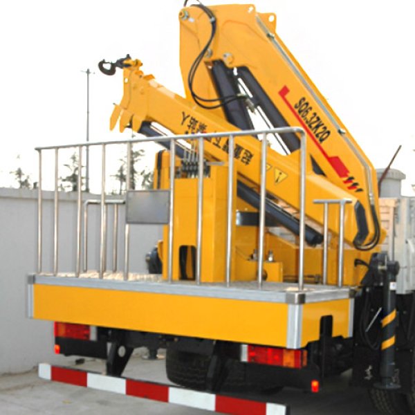 XCMG SQ6.3ZK2Q truck mounted crane with folding arm