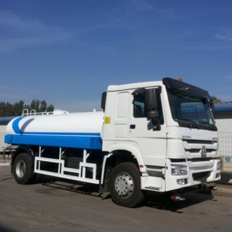 Sinotruk Howo 4x2 water tanker truck