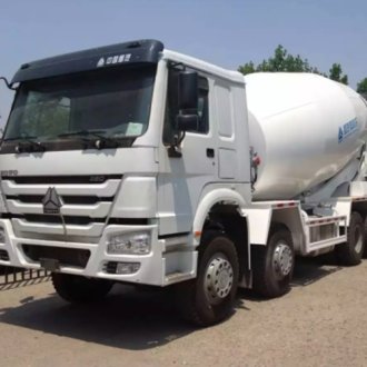 Sinotruk 8x4 concrete mixer truck