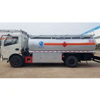 Dongfeng light fuel tank truck