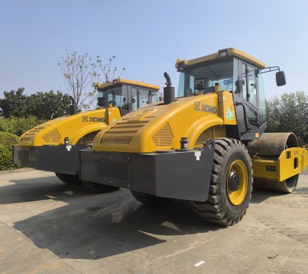 Our two road rollers exported to Tanzania are ready for shipment