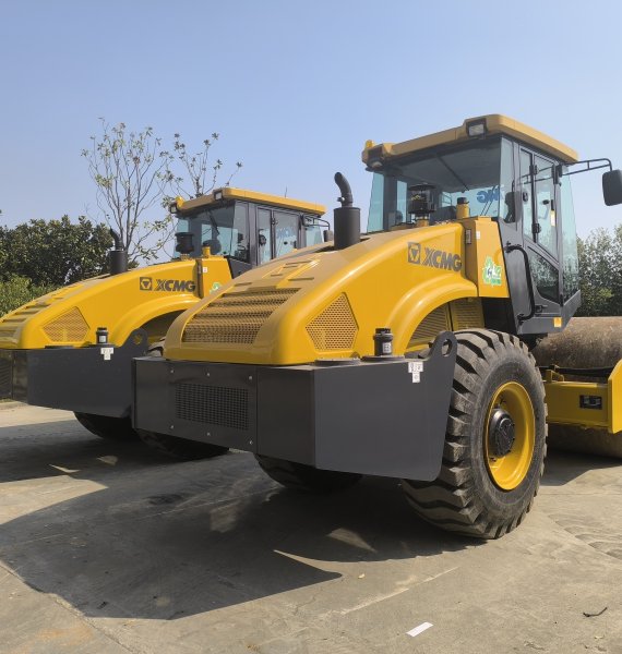 Our two road rollers exported to Tanzania are ready for shipment