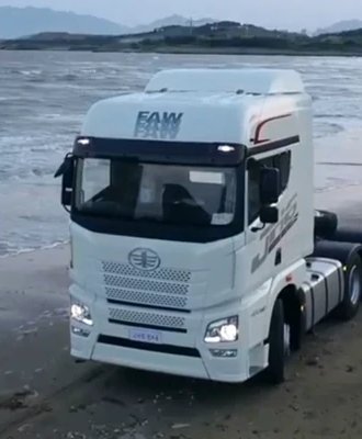 WHAT ARE THE FEATURES OF FAW TRUCKS JH6?