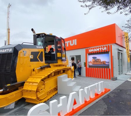 With New Products Aiming at High-End Market Shantui Makes Grand Appearance at ConExpo