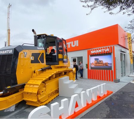 With New Products Aiming at High-End Market Shantui Makes Grand Appearance at ConExpo