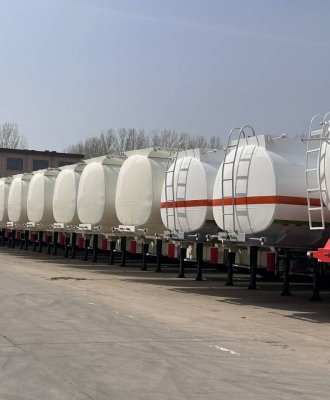 Understanding Water Tank Truck Capacity: How Many Gallons Can It Hold