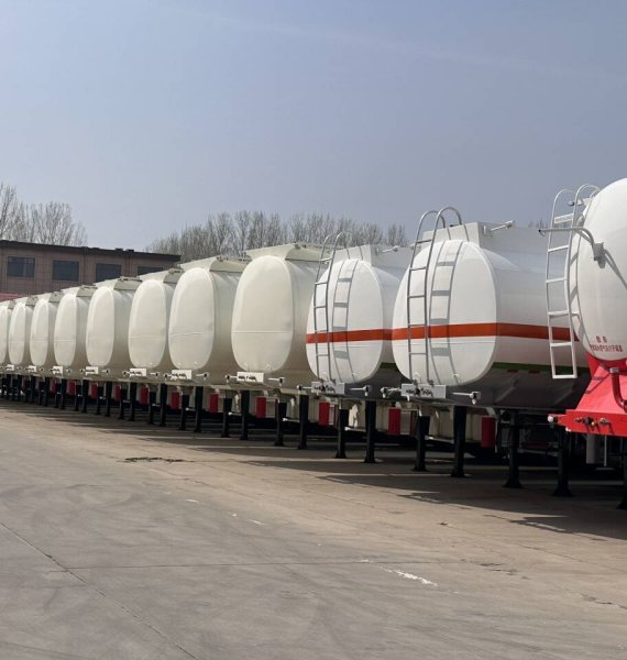 Understanding Water Tank Truck Capacity: How Many Gallons Can It Hold