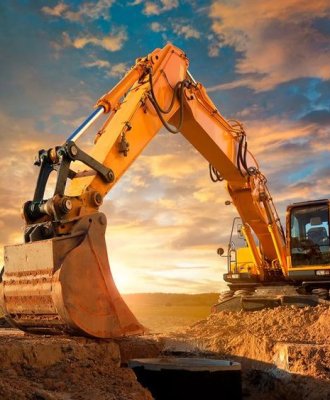 Excavator Versus Backhoe: Which Heavy Machinery Should You Choose?