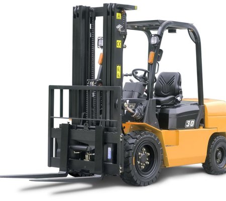 Choosing the Right Forklift for Your Business: Key Factors to Consider