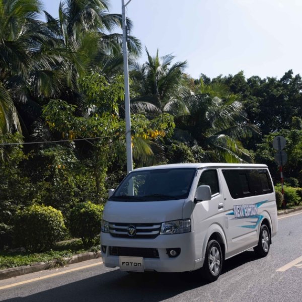 Foton 17-seater bus