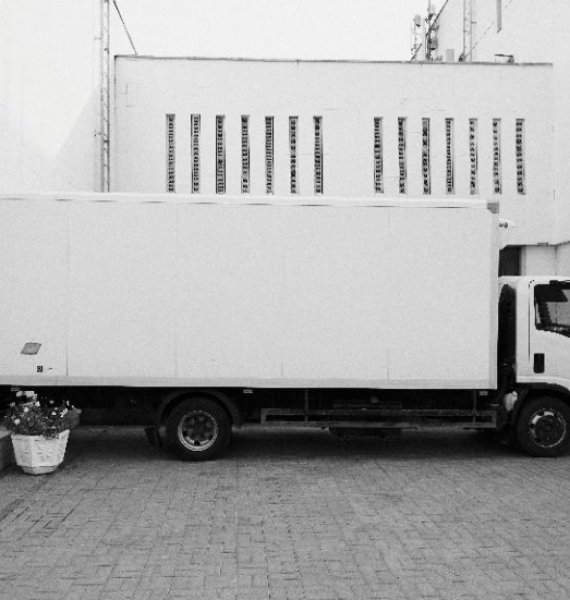 Why Box Trucks Are Ideal for Moving and Relocation Services?