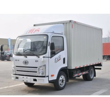 Box Trucks: Why They're Perfect for Urban Deliveries in 2025
