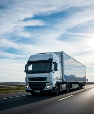 Top 5 Cargo Trucks for Heavy Loads in 2025 – Performance Comparison