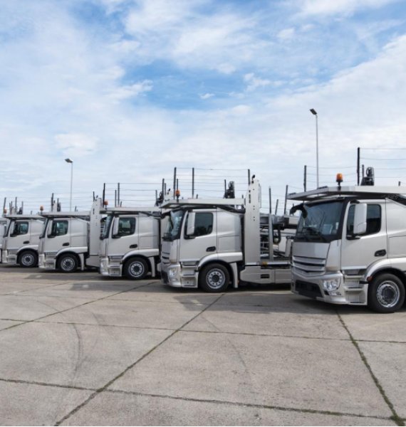 Light-Duty Trucks vs. Heavy-Duty Trucks: Which Is Right for Your Fleet?