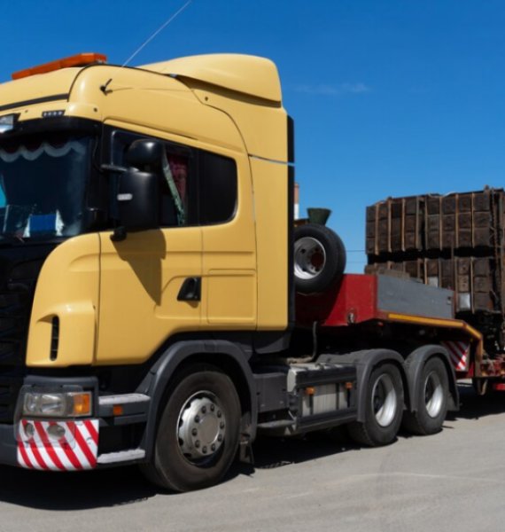 Heavy Duty Truck Buying Guide: How to Choose the Best for Long-Haul Transport