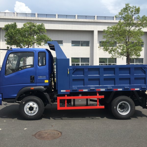 Sinotruk 4x4 Off-Road Dump Truck 