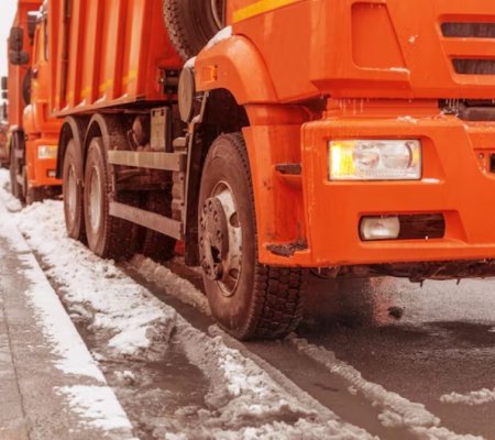 Trucks That Survive Heat, Snow, and Rain Effortlessly