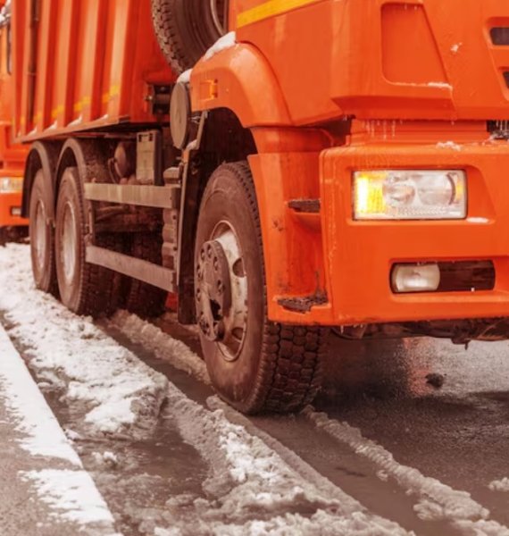 Trucks That Survive Heat, Snow, and Rain Effortlessly