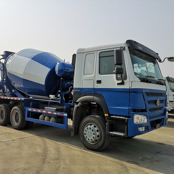 Sinotruk 10 Wheeler Concrete Mixer - Durable Construction Mixer 