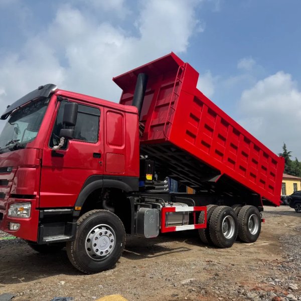 Sinotruk 12 Wheeler Tipper - High Capacity Dump Truck for Construction