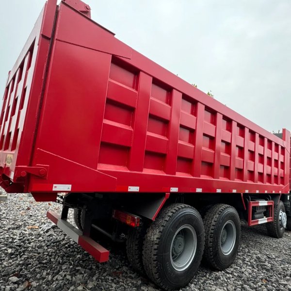 Sinotruk 12 Wheeler Tipper - High Capacity Dump Truck for Construction
