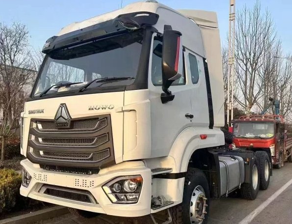 Sinotruk 6x4 Heavy Duty Tractor