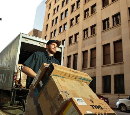 Why Box Trucks Are the Ultimate Solution for City Deliveries