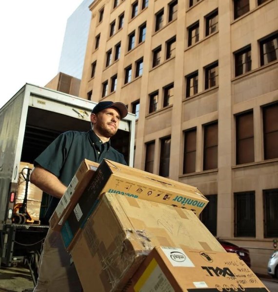 Why Box Trucks Are the Ultimate Solution for City Deliveries