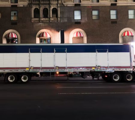 Unlock Superior Stability: Why Tri-Axle Trailers are Ideal for Heavy Loads
