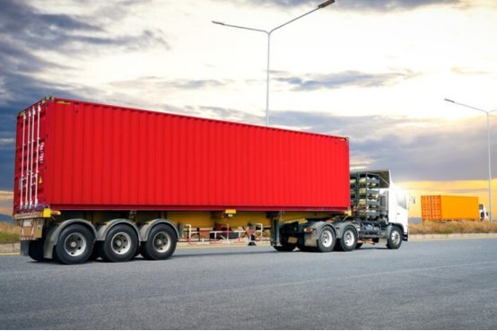 Semi Trailers Are Critical for E-Commerce Freight Growth