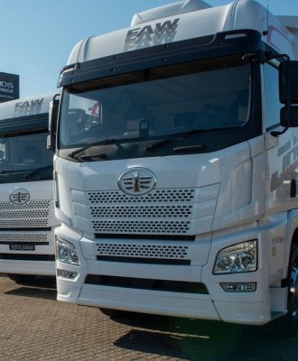 Which FAW Model Fits Your Mining Project Best: 8x4 vs. 6x4 Dump Trucks