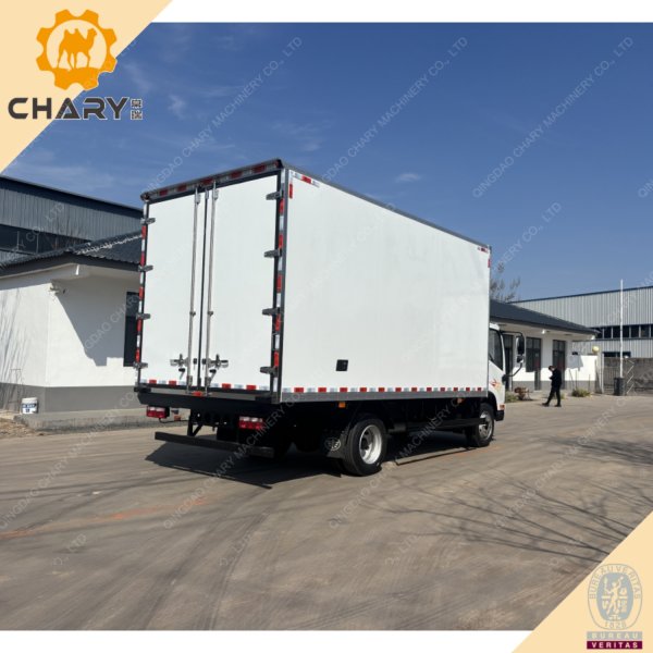 FAW TIGER VH 4X2 CARGO TRUCK 