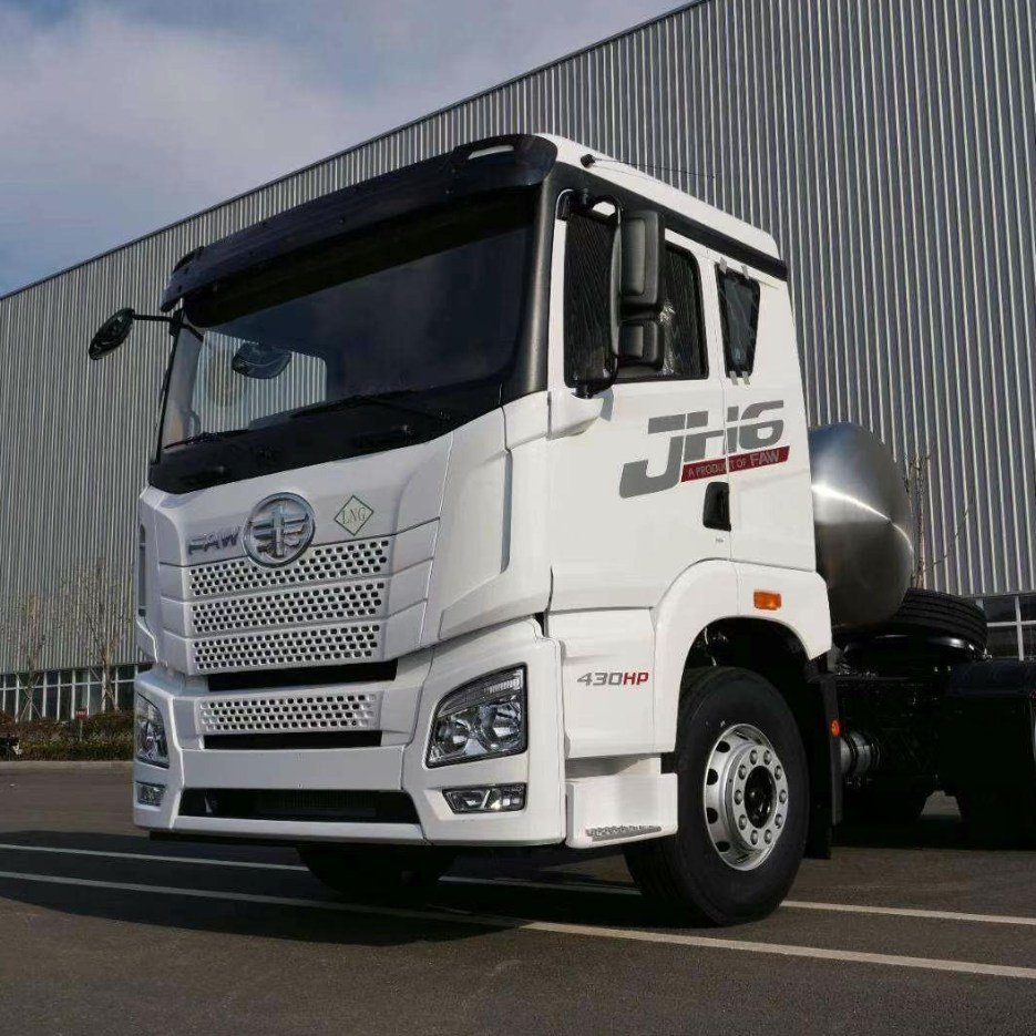 FAW JH6 6x4 CNG Tractor Trucks meet Euro V and VI emission standards