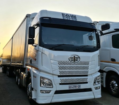 The Step-by-Step Guide for International Buyers Sourcing Commercial Vehicles from China