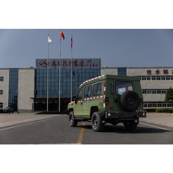 Warrior Series Three-door Nine-seat Mining Personnel Carrier