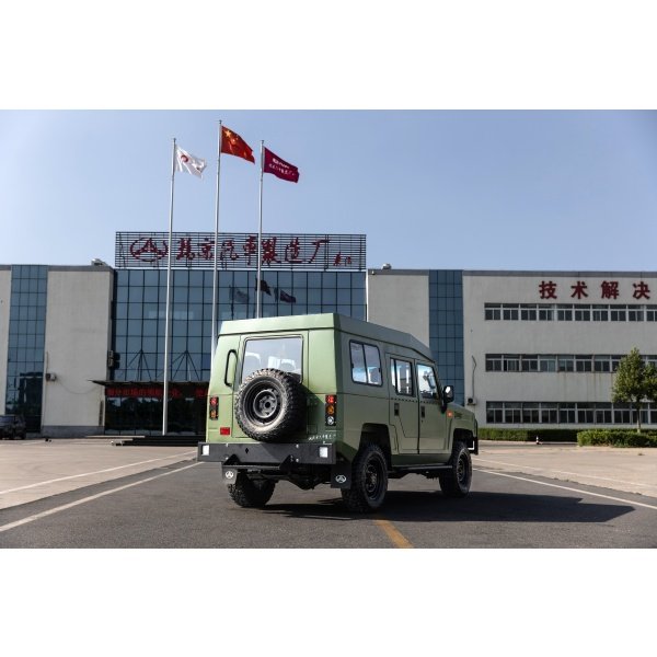 Warrior Series Four-door Six-seat Mining Personnel Carrier