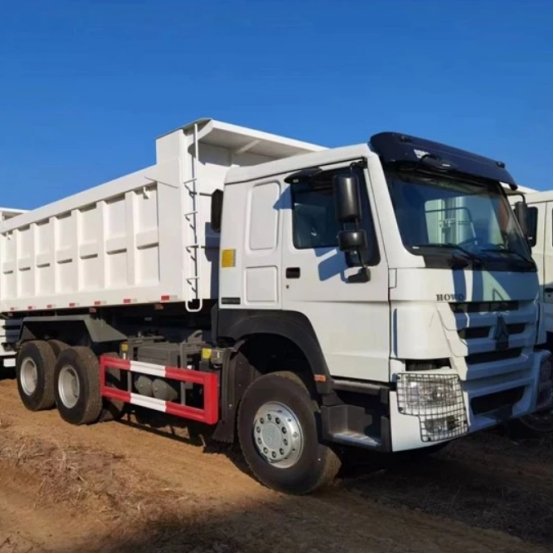 FAW, Sinotruk and Shacman trucks matched to logistics needs