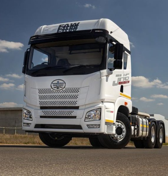 Maximizing Fleet Lifetime Value: Why One-Stop Sourcing Beats Spot-Market Buying
