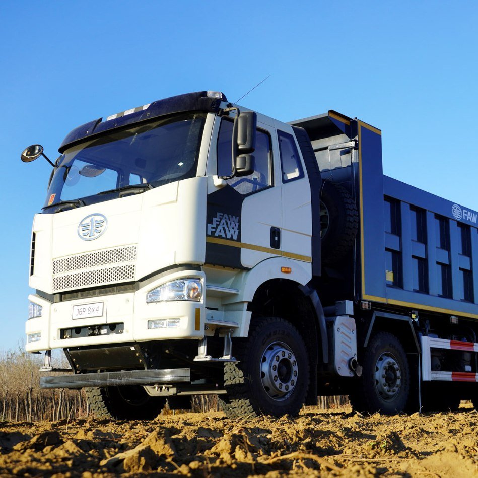 FAW J6P 8x4 dump truck for mining logistics