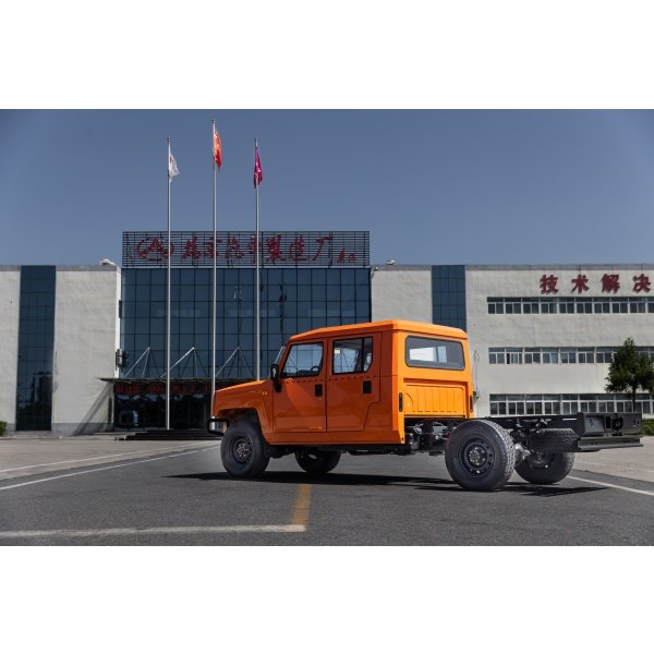 Warrior Double Cab Class II 4WD Chassis For Fire & Emergency Vehicle Modification