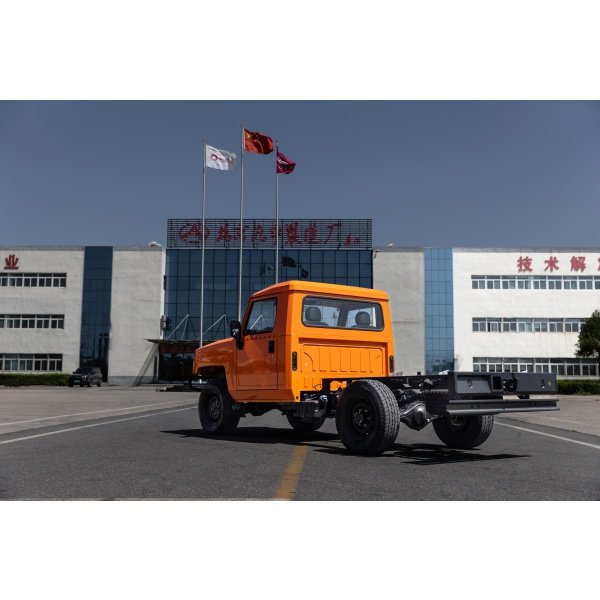 Warrior Single Cab Class II 4WD Chassis Truck For Fire & Special Vehicle Modification