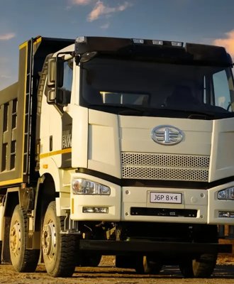 Rigid vs. Articulated Trucks: Strategic Insights for Fleet ROI and Operational Efficiency